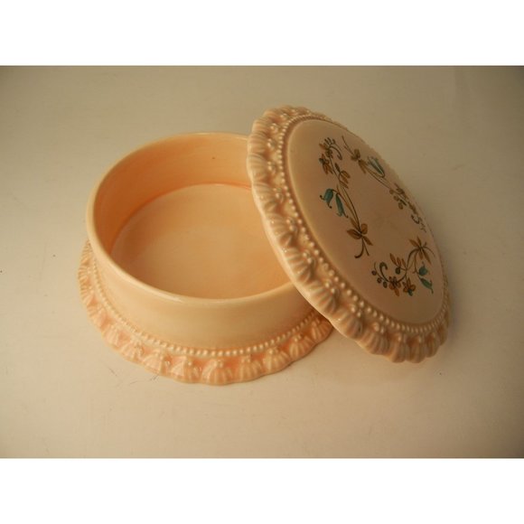 Vintage 1988 trinket dish, Gator Mold Co. covered ring dish 3" by 1 in. floral - Picture 8 of 8